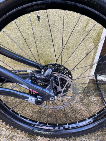 Specialized Enduro Pro 650b 2018 2018 Mountainbike d'occasion — image 3 sur 5