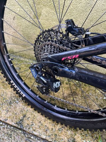 Specialized Enduro Pro 650b 2018 2018 Mountainbike d'occasion — image 2 sur 5