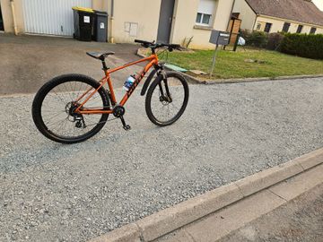 Použité Giant Talon 2 2024 2024 Mountainbike — obrázek 1 z 11