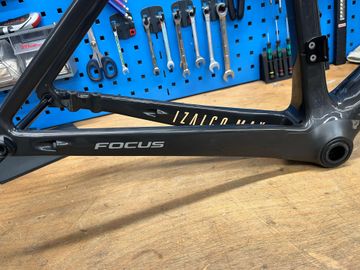 Focus IZALCO MAX 9.9 2024 Frameset 2024 Road & Gravel de segunda mano, Negro — imagen 3 de 10