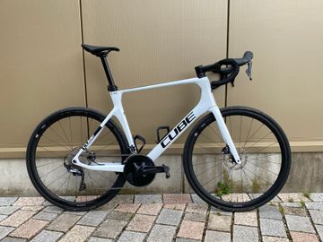 Tweedehands CUBE Agree Shimano Ultegra 2022 Road & Gravel — afbeelding 1 van 18