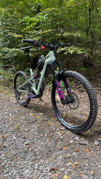 Canyon Strive:ON CFR 2023 2023 Mountainbike usato, Verde — immagine 3 di 9
