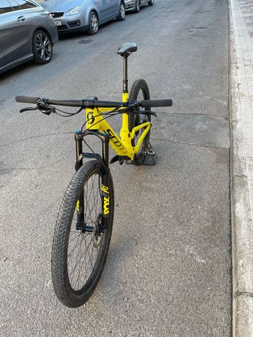 Used Scott Spark RC Comp 2023 2023 Mountainbike, Black, 29 — image 11 of 12