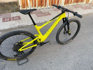 Used Scott Spark RC Comp 2023 2023 Mountainbike, Black, 29 — image 5 of 12