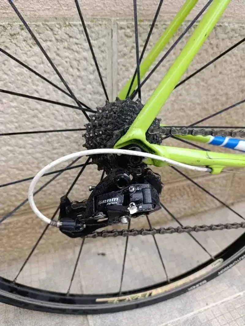 Used Cannondale CAAD10 2013 Road & Gravel, Green — image 3 of 7
