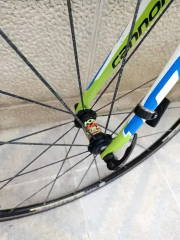 Used Cannondale CAAD10 2013 Road & Gravel, Green — image 5 of 7