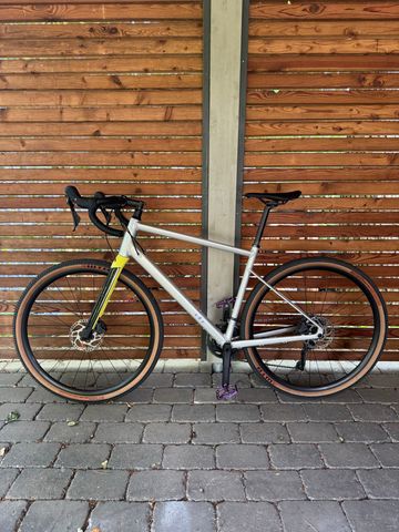 Używany BMC URS AL TWO 2023 2023 Road & Gravel — zdjęcie 2 z 5