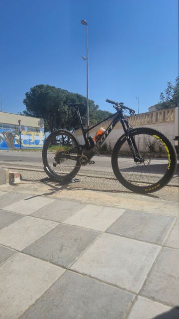 Scott spark comp Custom Frameset 2024 MTB usato