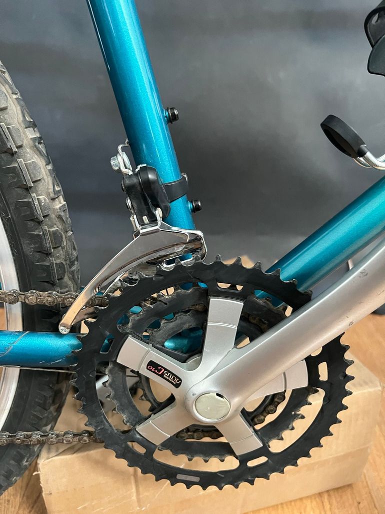 Used Specialized Hardrock Shimano Altus 1993 Mountainbike, Green — image 5 of 11