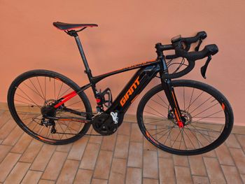 Gebrauchtes Giant Custom Shimano 105 Di2 2018 Road & Gravel, Schwarz — Bild 2 von 7