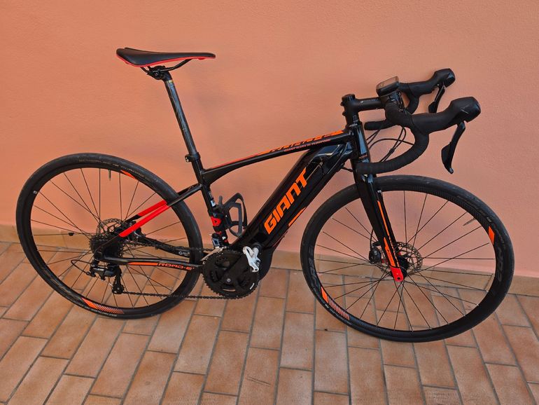 Gebrauchtes Giant Custom Shimano 105 Di2 2018 Road & Gravel, Schwarz — Bild 2 von 7