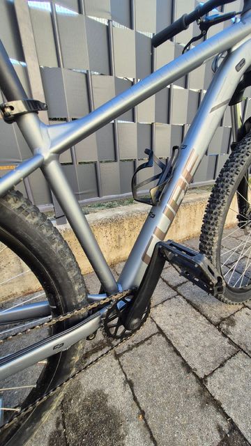 Použité CUBE AIM, RACE 2025 2025 Urban — obrázek 7 z 12