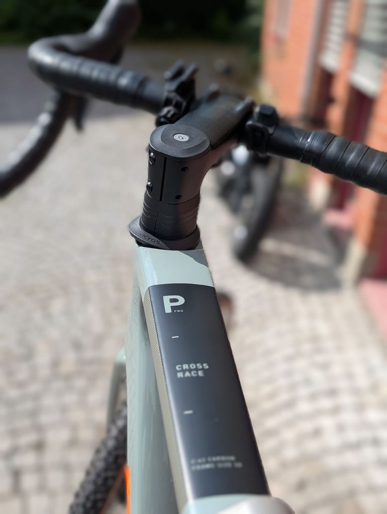 Brugt CUBE CROSS RACE C:62 PRO 2024 2024 Road & Gravel — billede 15 af 18