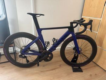 Used Canyon Aeroad CF SLX 8 Di2 Cosmic 2024 2024 Road & Gravel