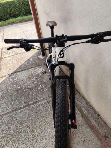 Used Scott Scale 930 2024 2024 Mountainbike, White, 29 — image 2 of 4
