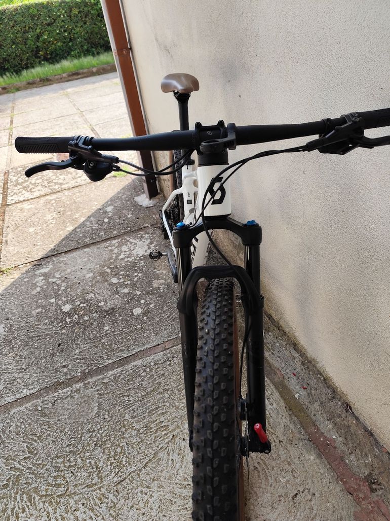 Gebrauchtes Scott Scale 930 2024 2024 Mountainbike, Weiß, 29 — Bild 2 von 4