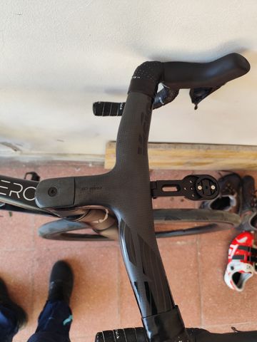 Used Whistle Custom Shimano Ultegra Di2 2025 Road & Gravel, Black — image 4 of 11