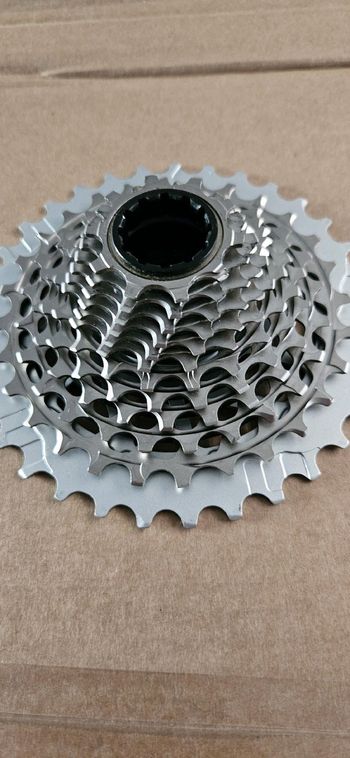Gebrauchtes Canyon Aeroad CFR AXS 2026 2026 Road & Gravel, Schwarz — Bild 12 von 12