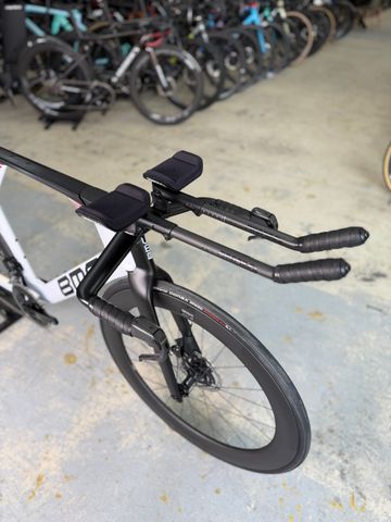 Used BMC Timemachine 01 DISC TWO 2023 2023 Road & Gravel, White — image 7 of 18