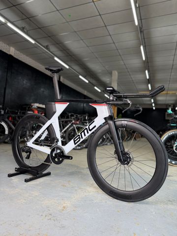 Used BMC Timemachine 01 DISC TWO 2023 2023 Road & Gravel, White — image 2 of 18