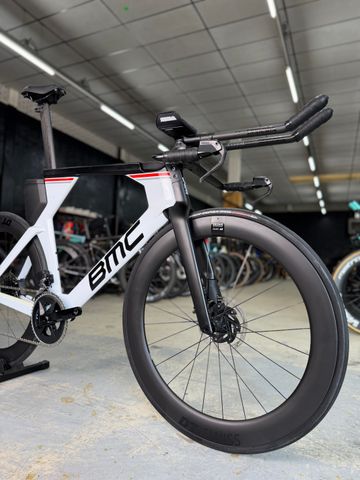 Used BMC Timemachine 01 DISC TWO 2023 2023 Road & Gravel, White — image 3 of 18