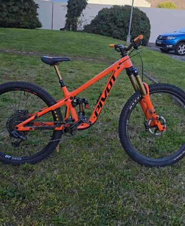 Gebrauchtes Pivot Firebird 29 Pro XT/XTR 2023 2023 Mountainbike, Orange — Bild 3 von 3