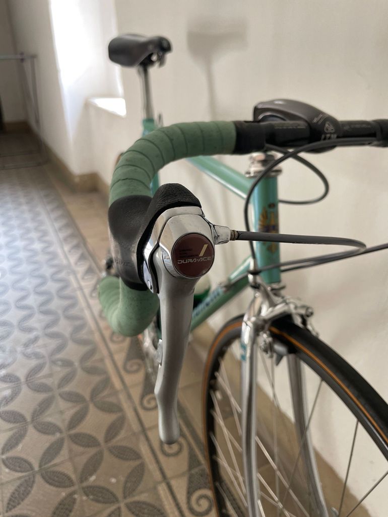 Used Bianchi Custom Shimano Dura Ace 1993 Road & Gravel, Green — image 7 of 10