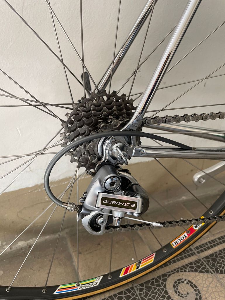 Used Bianchi Custom Shimano Dura Ace 1993 Road & Gravel, Green — image 4 of 10
