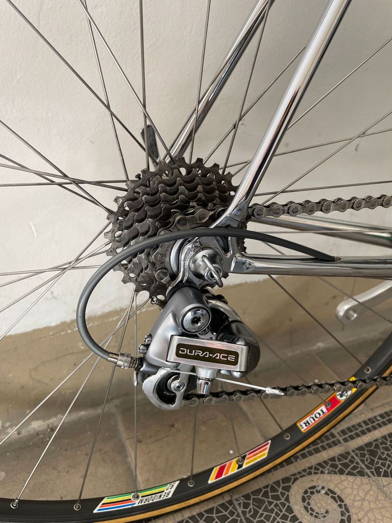 Used Bianchi Custom Shimano Dura Ace 1993 Road & Gravel, Green — image 4 of 10