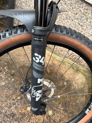 Used Canyon Neuron 7 2023 2023 Mountainbike, Green, 27.5, 29 — image 3 of 6