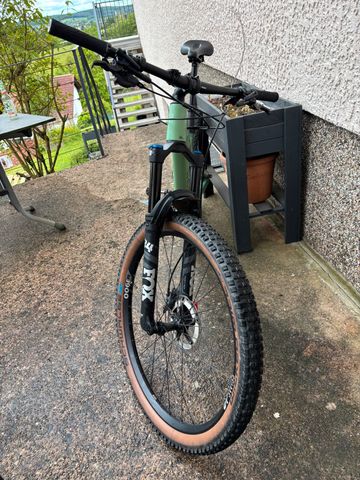 Used Canyon Neuron 7 2023 2023 Mountainbike, Green, 27.5, 29 — image 2 of 6