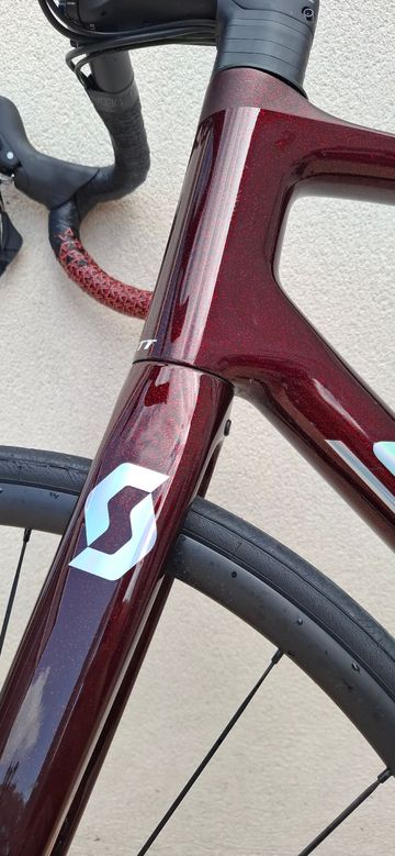 Used Scott Addict 30 2022 2022 Road & Gravel, Red — image 5 of 8