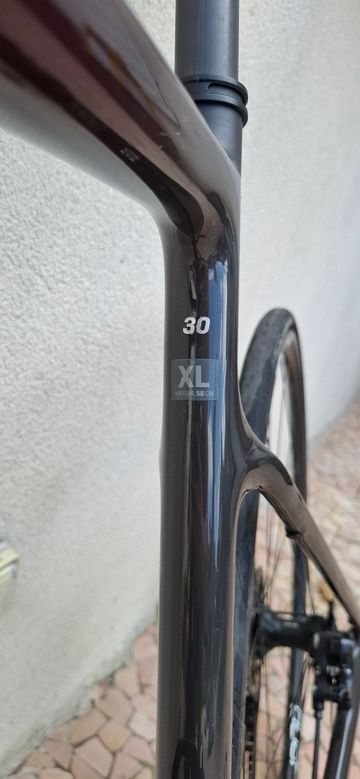 Used Scott Addict 30 2022 2022 Road & Gravel, Red — image 4 of 8