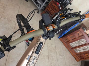 Gebrauchtes Orbea WILD H10 2023 2023 Mountainbike, Orange, 29 — Bild 9 von 9