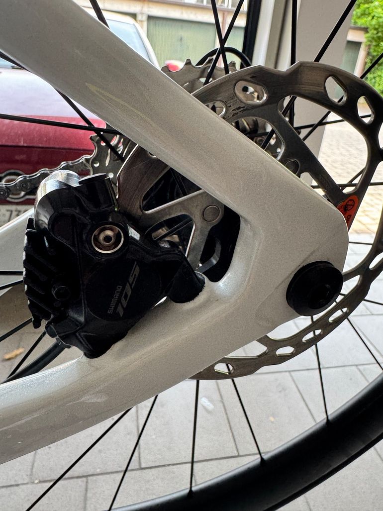 Used Gusto Custom Shimano 105 2026 Road & Gravel, White — image 11 of 13
