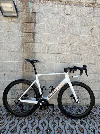 Used Gusto Custom Shimano 105 2026 Road & Gravel