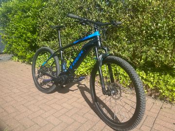 Used Trek Powerfly 5 2019 2019 Mountainbike, Blue, 27.5, 29 — image 1 of 7