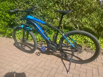 Used Trek Powerfly 5 2019 2019 Mountainbike, Blue, 27.5, 29 — image 3 of 7