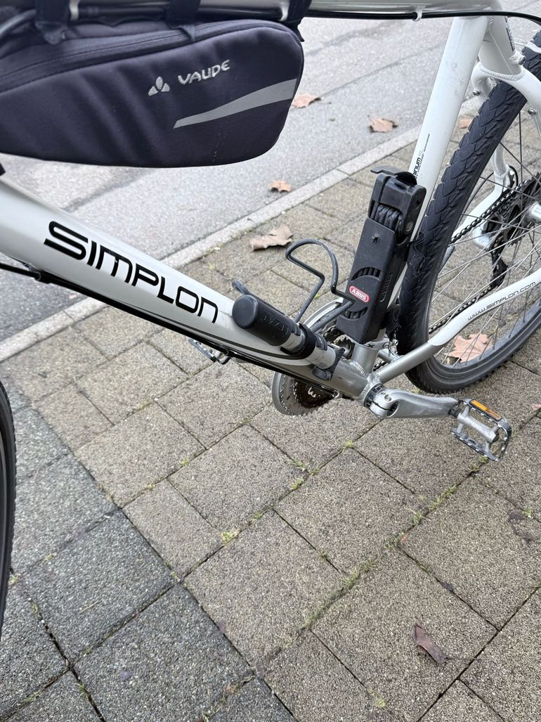 Used Simplon Custom Shimano Deore 2009 Urban, White — image 17 of 18