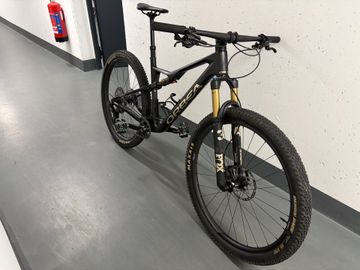 Gebrauchtes Orbea OIZ M10 2023 2023 Mountainbike, Schwarz, 29 — Bild 1 von 23
