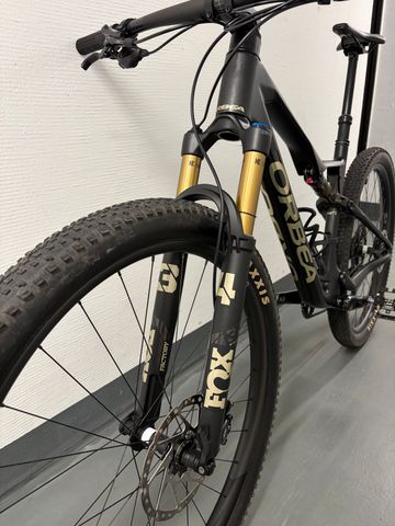 Gebrauchtes Orbea OIZ M10 2023 2023 Mountainbike, Schwarz, 29 — Bild 15 von 23