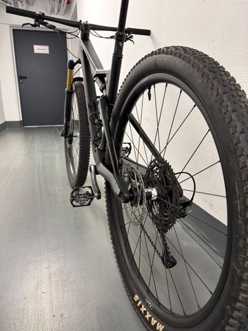 Gebrauchtes Orbea OIZ M10 2023 2023 Mountainbike, Schwarz, 29 — Bild 13 von 23