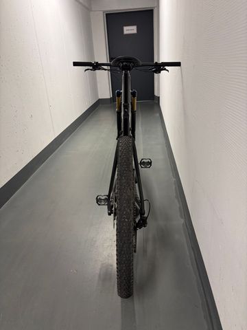 Gebrauchtes Orbea OIZ M10 2023 2023 Mountainbike, Schwarz, 29 — Bild 17 von 23