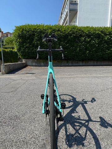 Bianchi Sprint 105 2025 2025 Road & Gravel d'occasion — image 7 sur 8