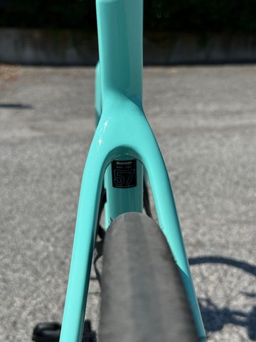 Bianchi Sprint 105 2025 2025 Road & Gravel d'occasion — image 8 sur 8