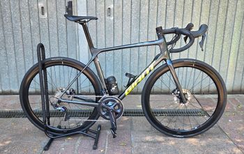 Used Giant TCR Advanced Pro Disc 1 2022 2022 Road & Gravel