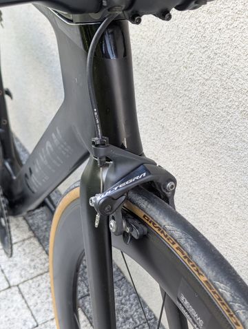 Gebrauchtes Canyon Speedmax CF 8.0 Di2 2020 2020 Road & Gravel, Schwarz — Bild 3 von 7