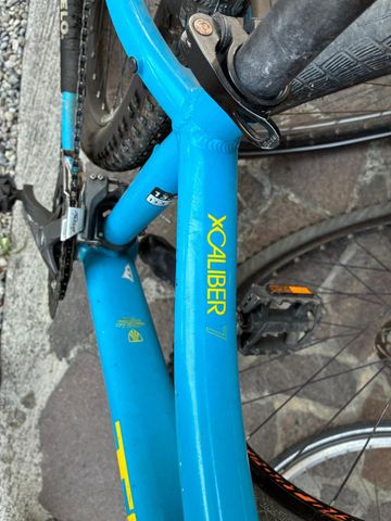 Trek X-Caliber 8 2022 2022 Mountainbike usato, Blu — immagine 3 di 9