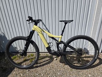 Focus JAM² SL 8.8 2023 2023 Mountainbike de segunda mano, Negro — imagen 2 de 7