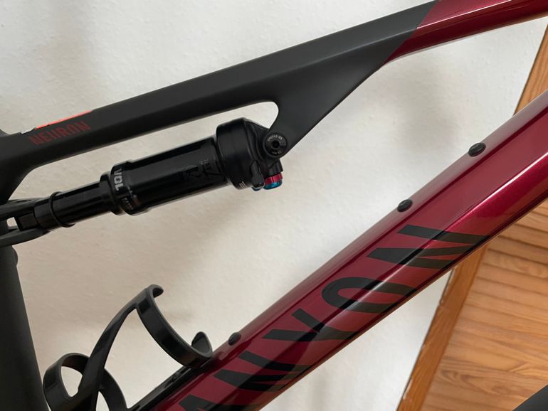 Gebrauchtes Canyon Neuron CF 8 2024 2024 Mountainbike, Rot, 27.5, 29 — Bild 6 von 15